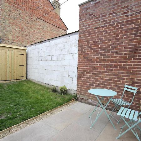 Sunny Victorian 2Br Townhouse Oxford Pass The Keys Villa Bagian luar foto