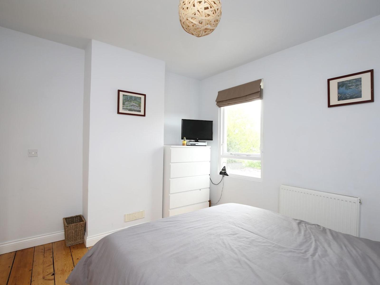Sunny Victorian 2Br Townhouse Oxford Pass The Keys Villa Bagian luar foto