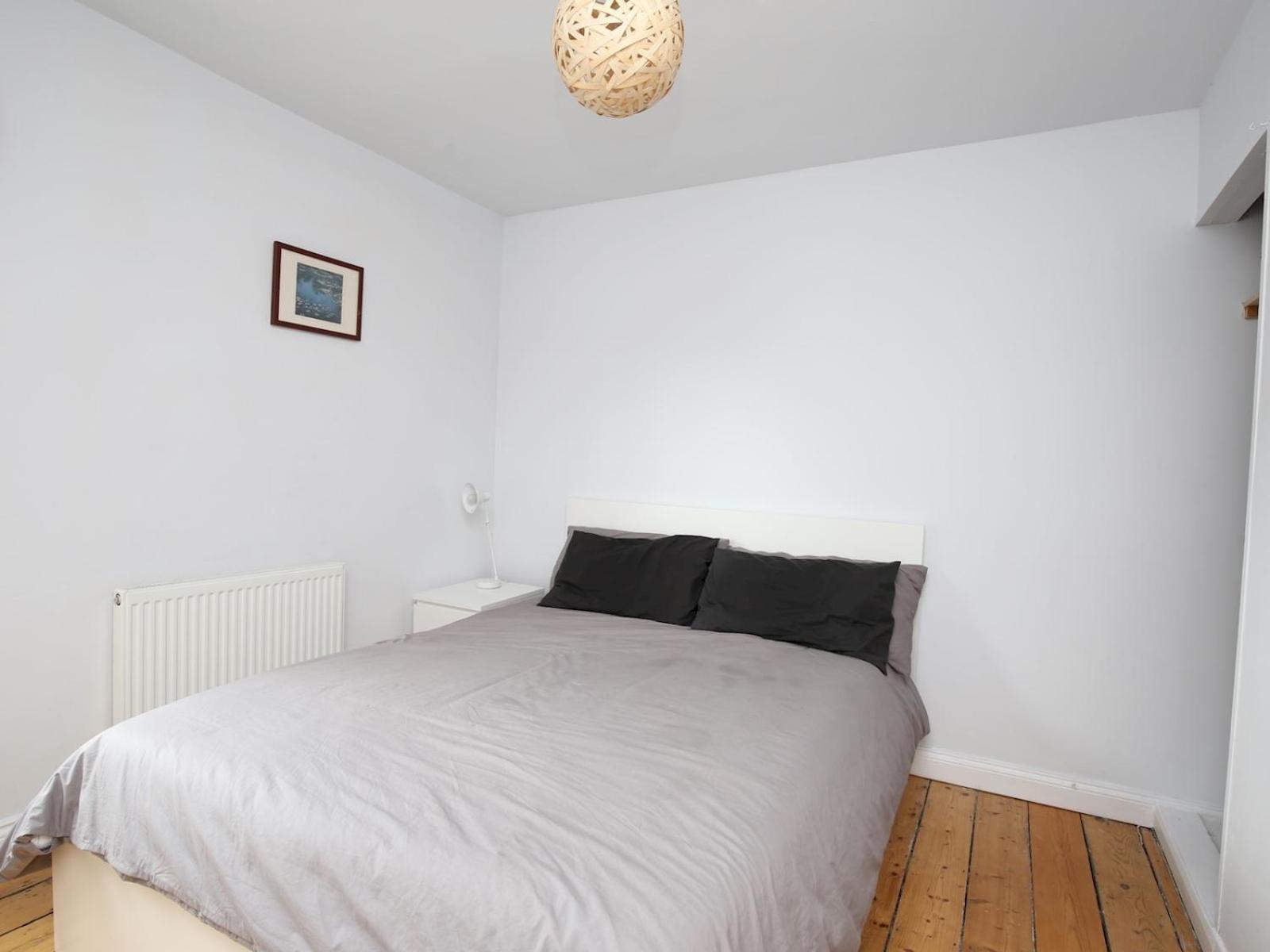Sunny Victorian 2Br Townhouse Oxford Pass The Keys Villa Bagian luar foto