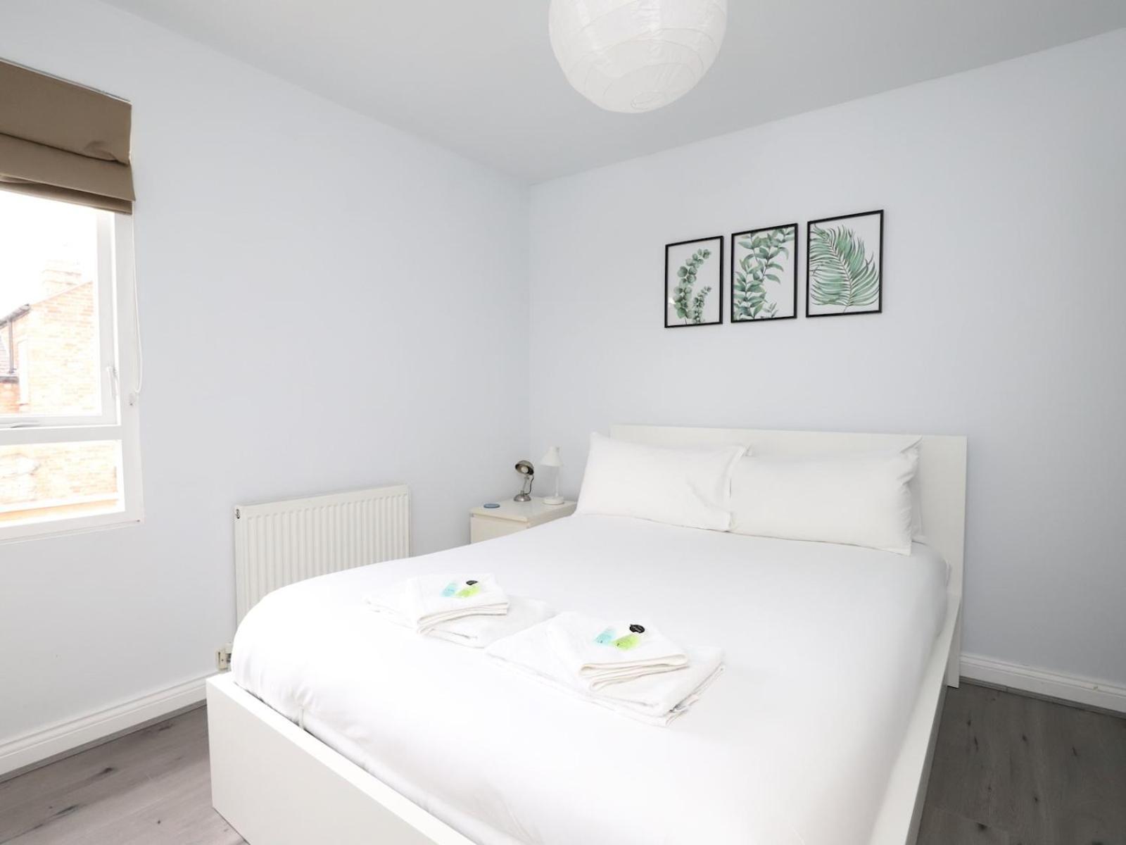 Sunny Victorian 2Br Townhouse Oxford Pass The Keys Villa Bagian luar foto