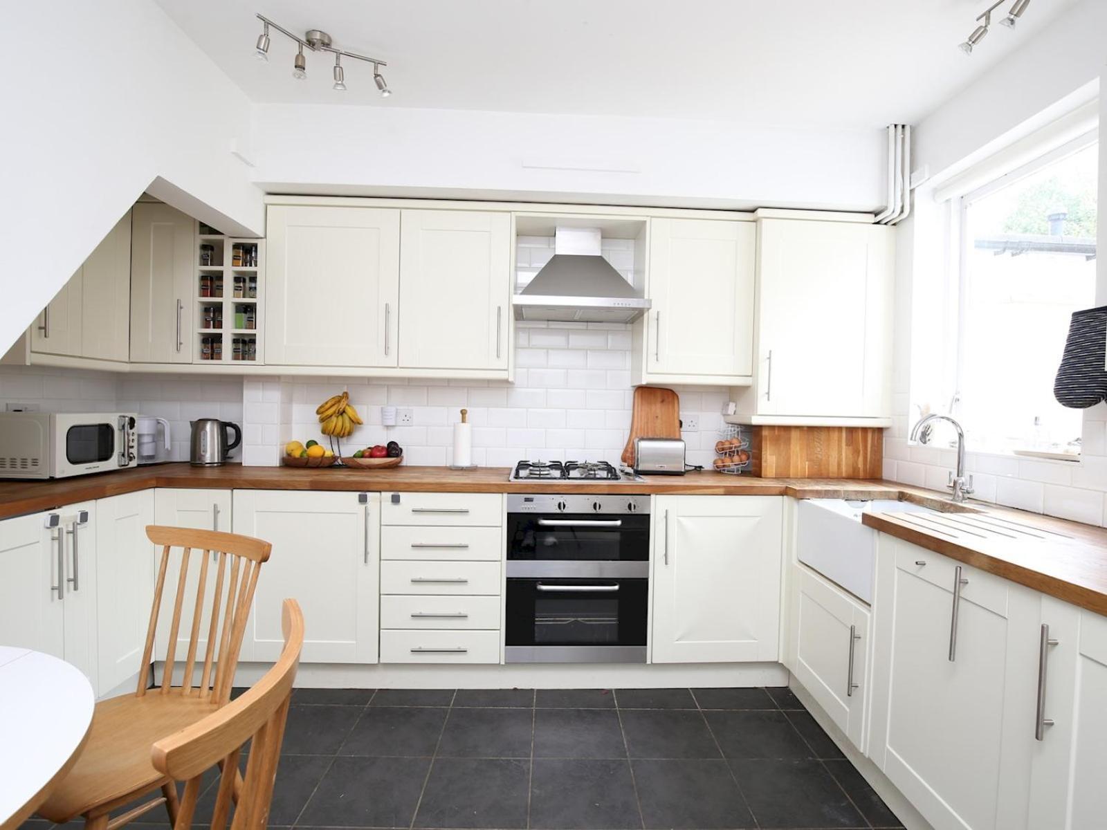 Sunny Victorian 2Br Townhouse Oxford Pass The Keys Villa Bagian luar foto